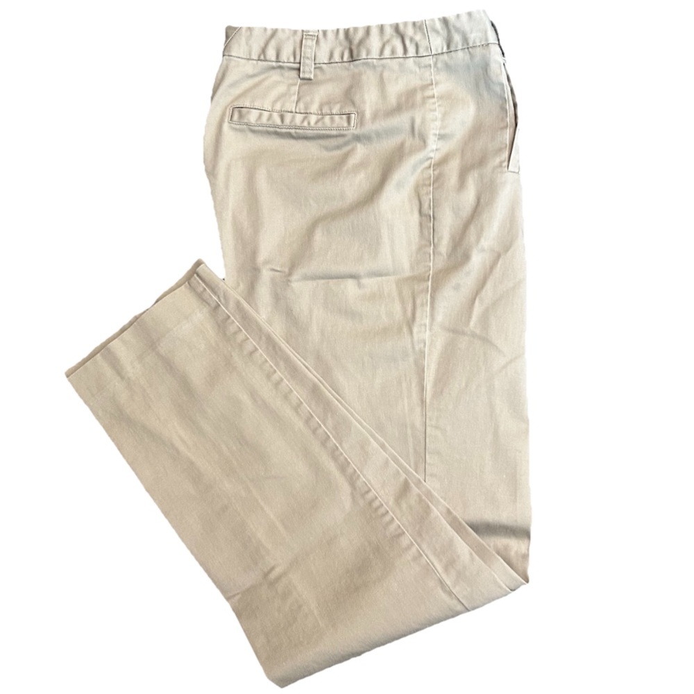 Woman’s Light Weight Tan Pant George Size 10